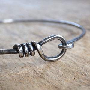 Sterling Silver Hook and Eye Bangle - TesoroDelSol