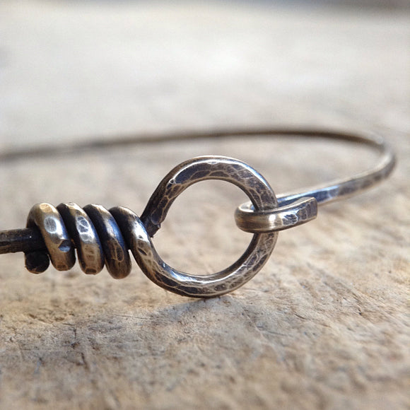 Vintage Brass Hook and Eye Bangle, Latch and Hook Bangle, Stackable Bangle Bracelet, Rustic Jewelry, Bohemian Bracelet, Bohemian Jewelry - TesoroDelSol