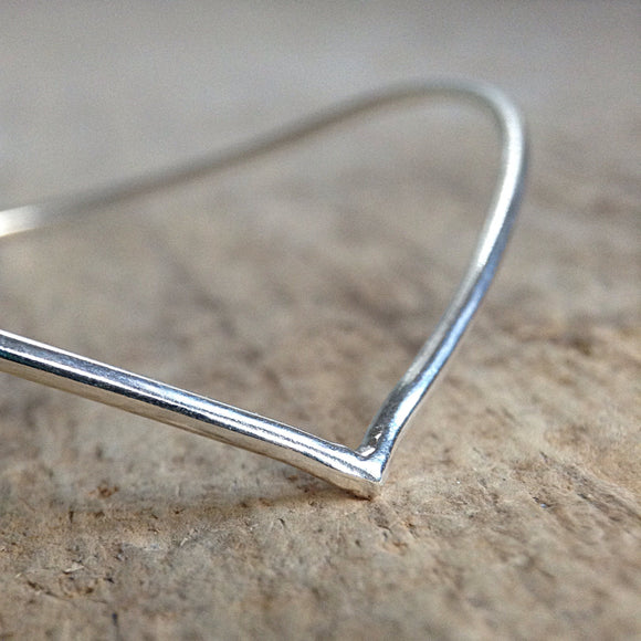 Sterling Silver Chevron Bangle - TesoroDelSol